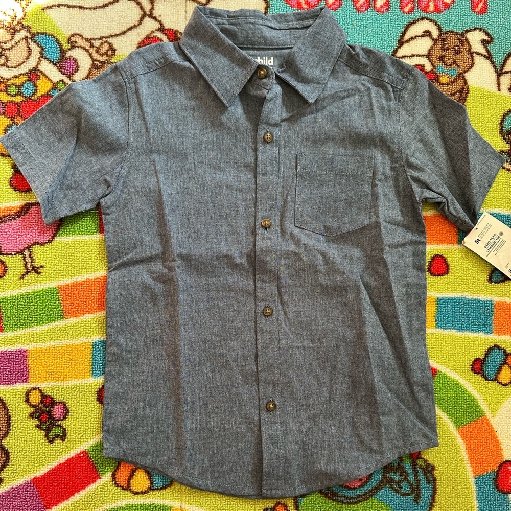 🐠2/$10🐠 Boy’s denim look shirt 👕NWT